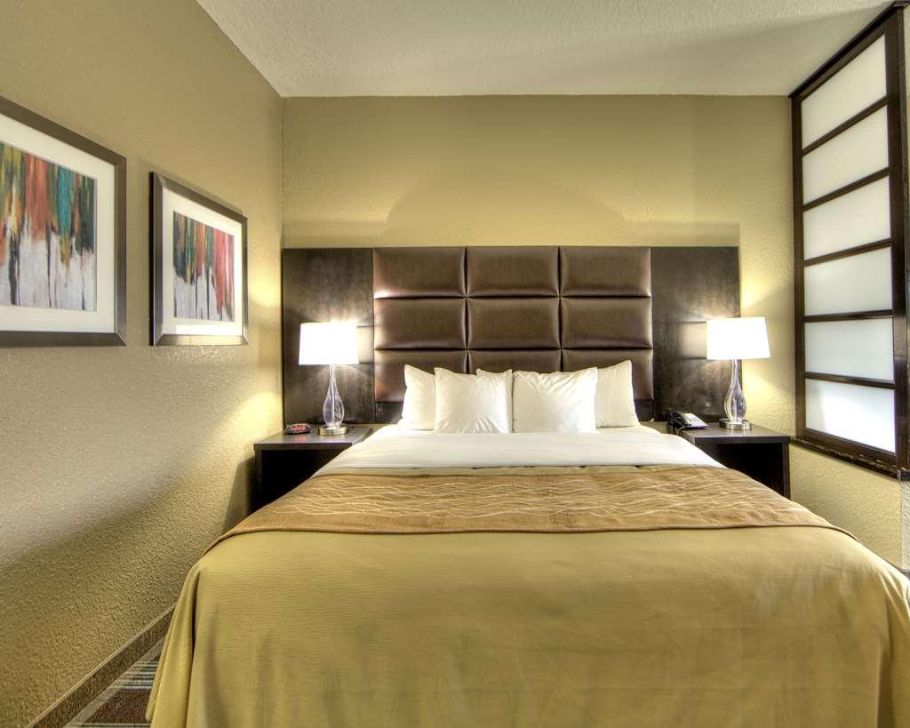 Comfort Inn & Suites, White Settlement-Fort Worth West, Tx Номер фото